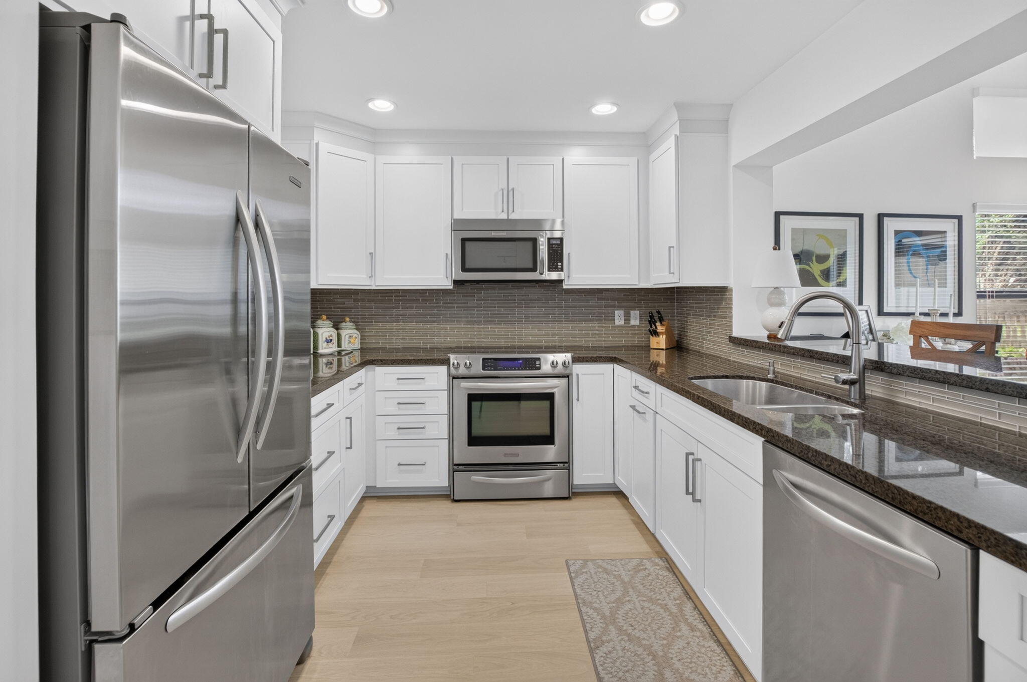 5576 Fox Hollow Drive