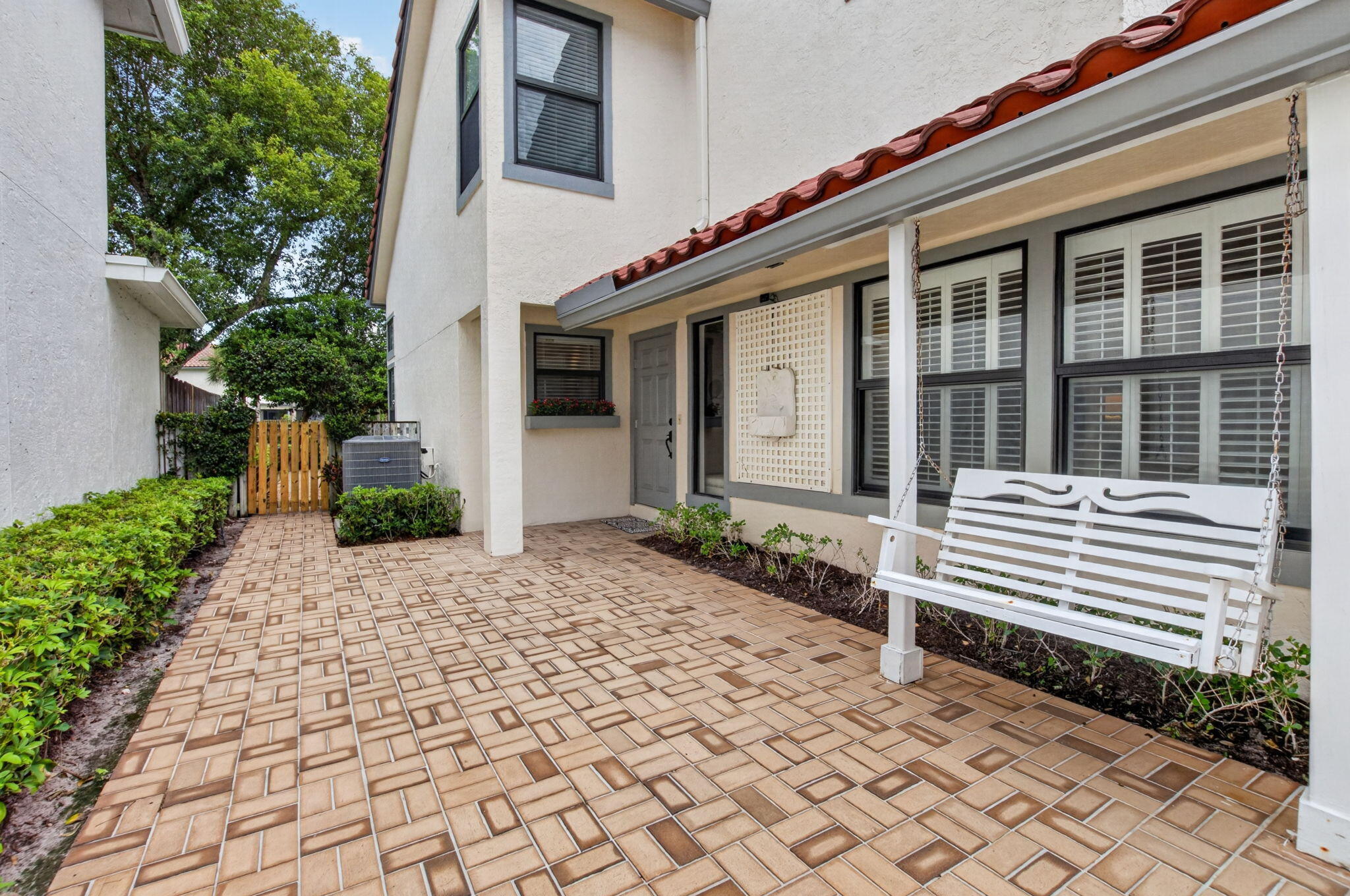 5576 Fox Hollow Drive