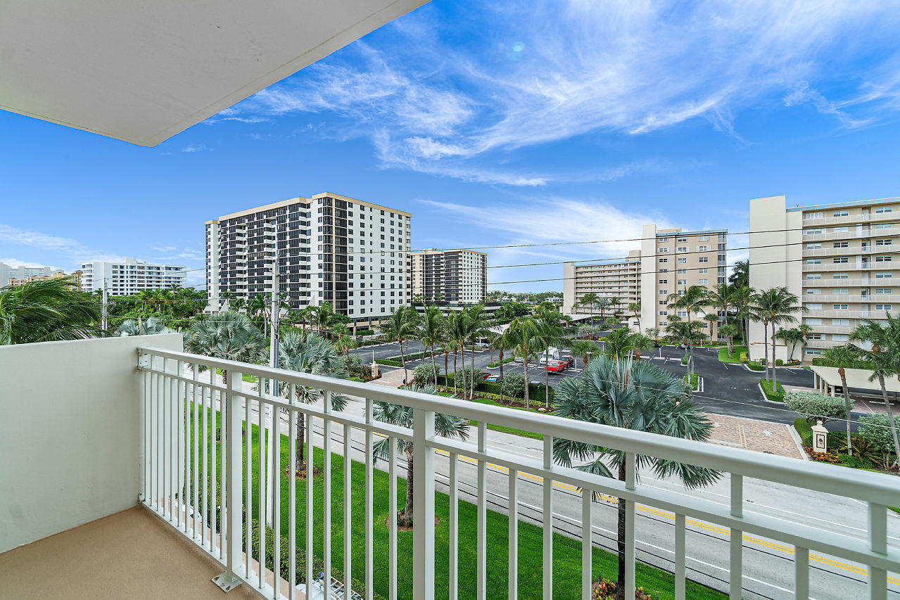 3215 S OCEAN Boulevard 302