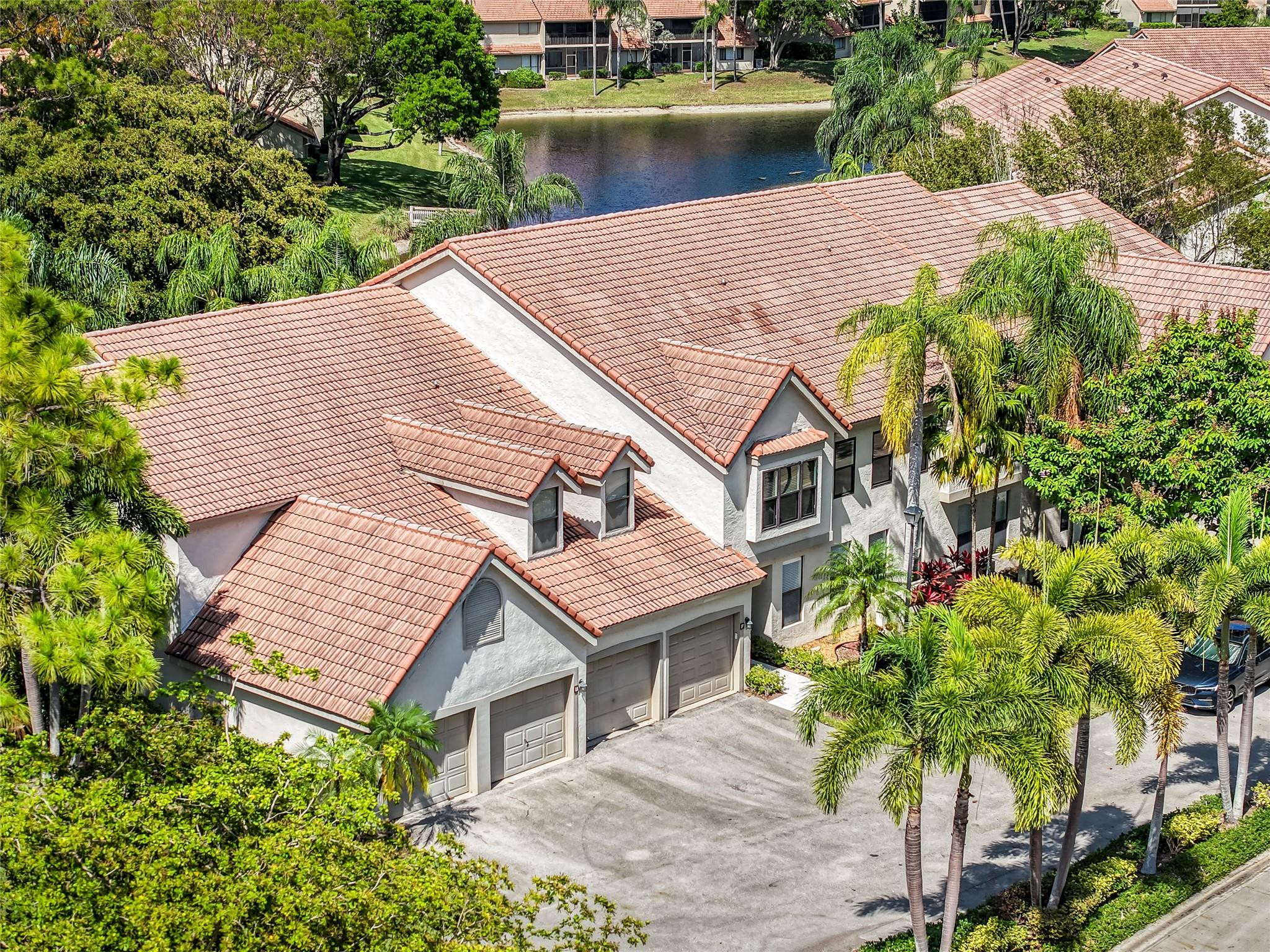 5801 Coach House Cir F