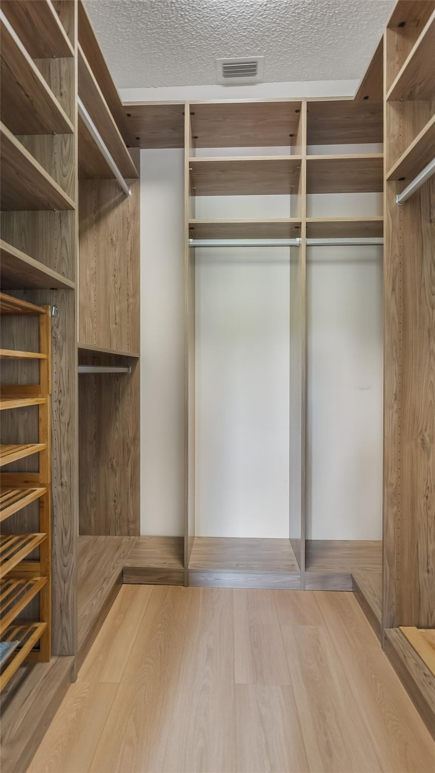 5801 Coach House Cir F