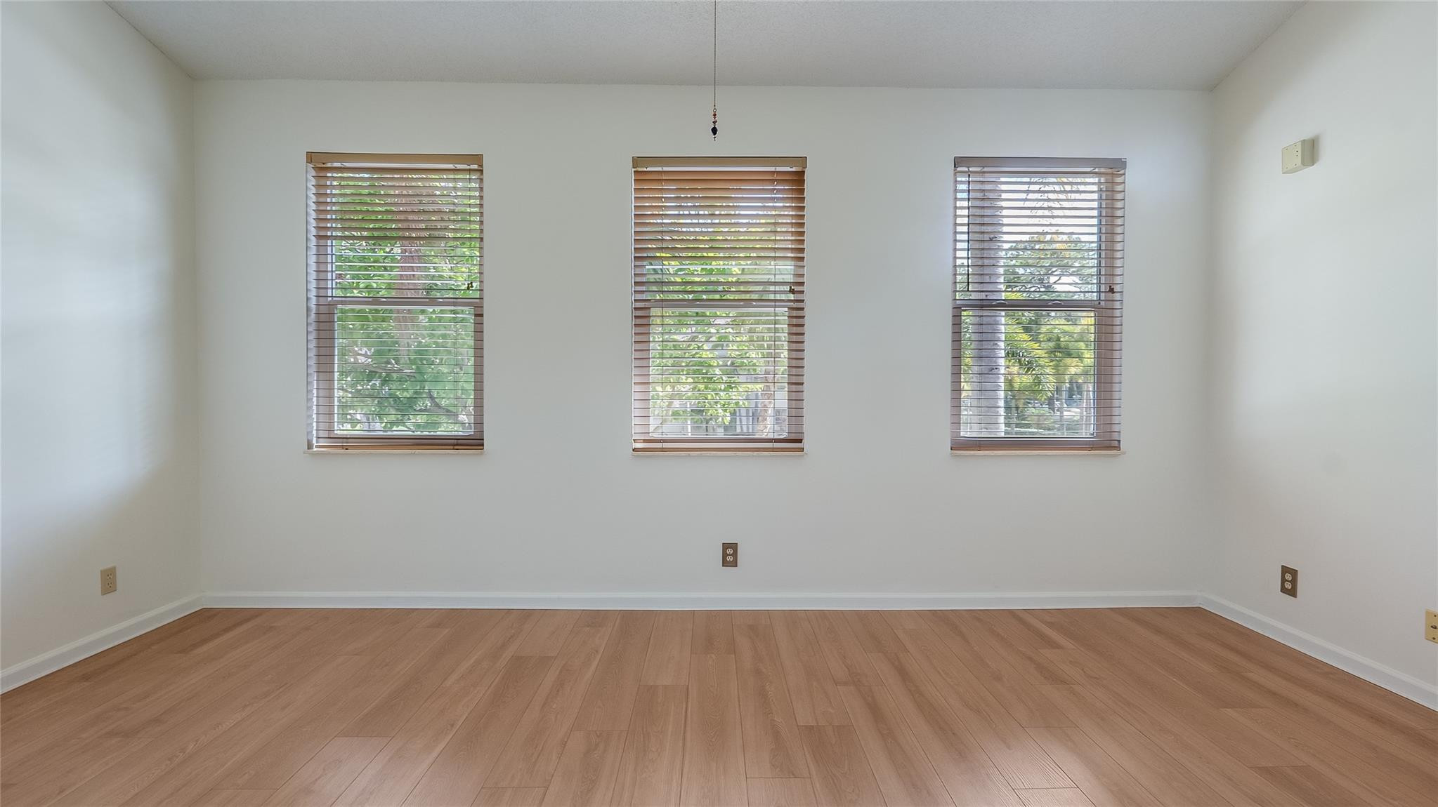 5801 Coach House Cir F