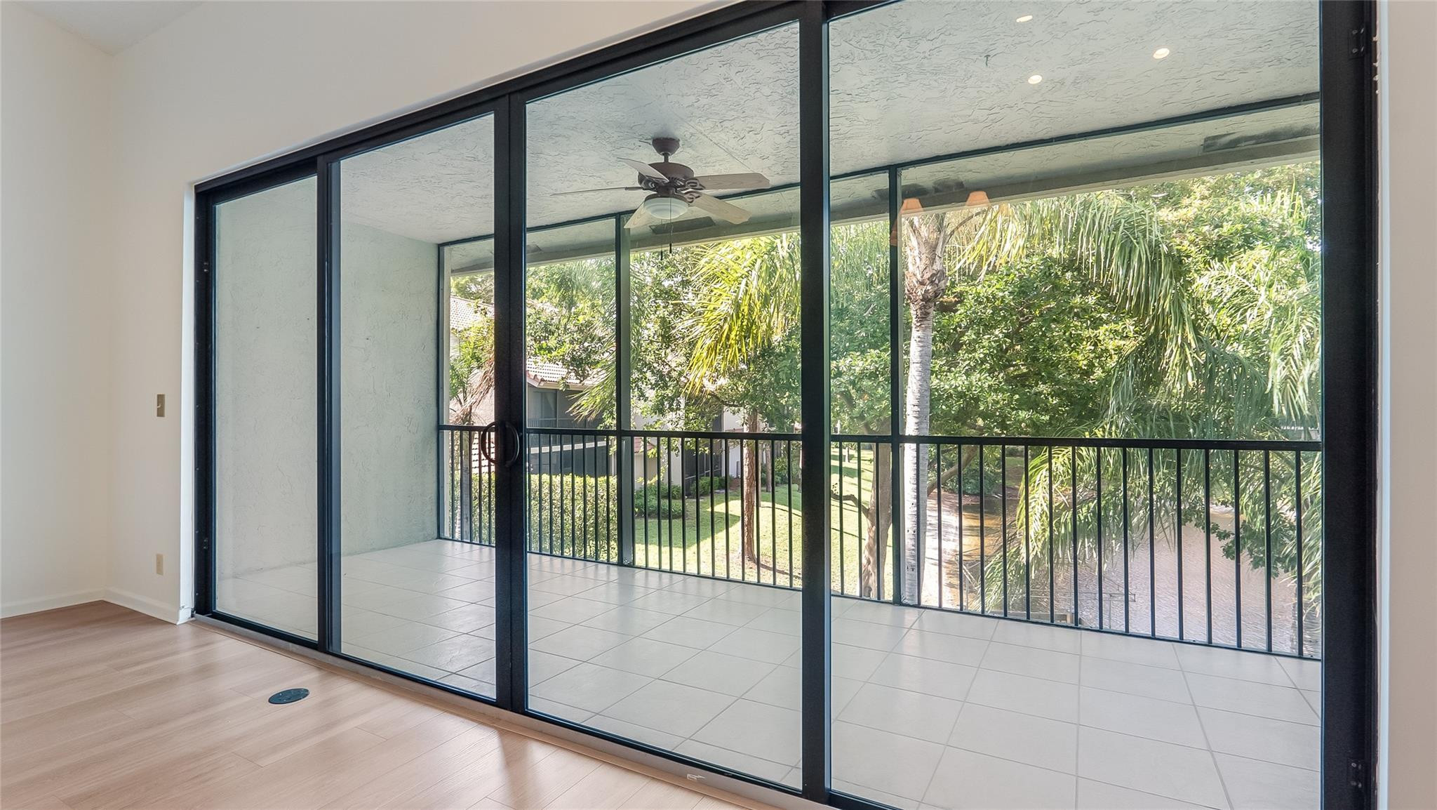 5801 Coach House Cir F