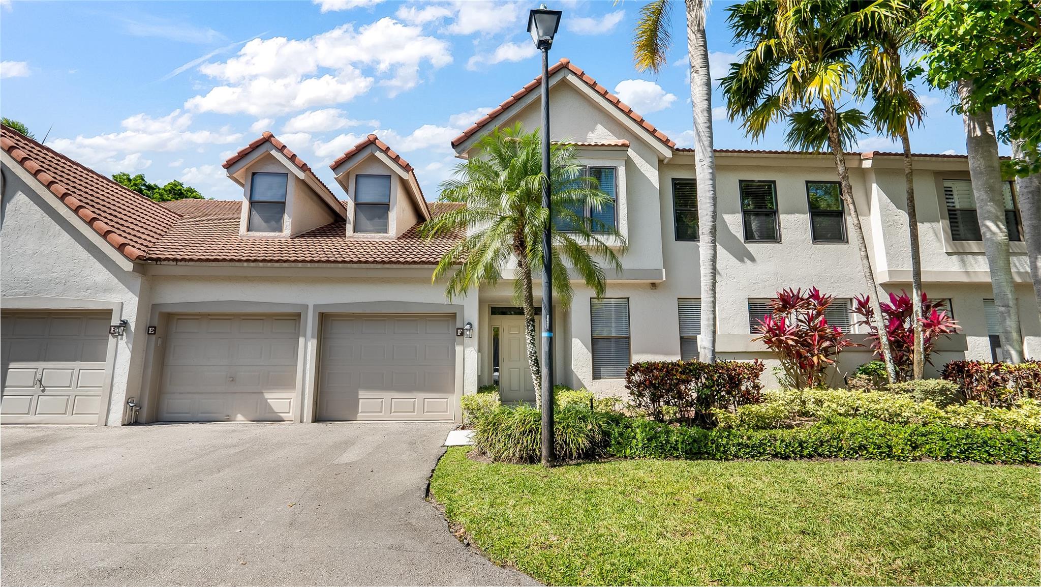 5801 Coach House Cir F