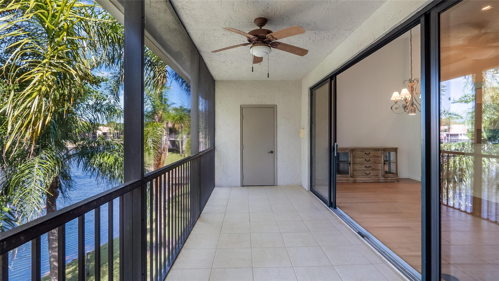 5801 Coach House Cir F