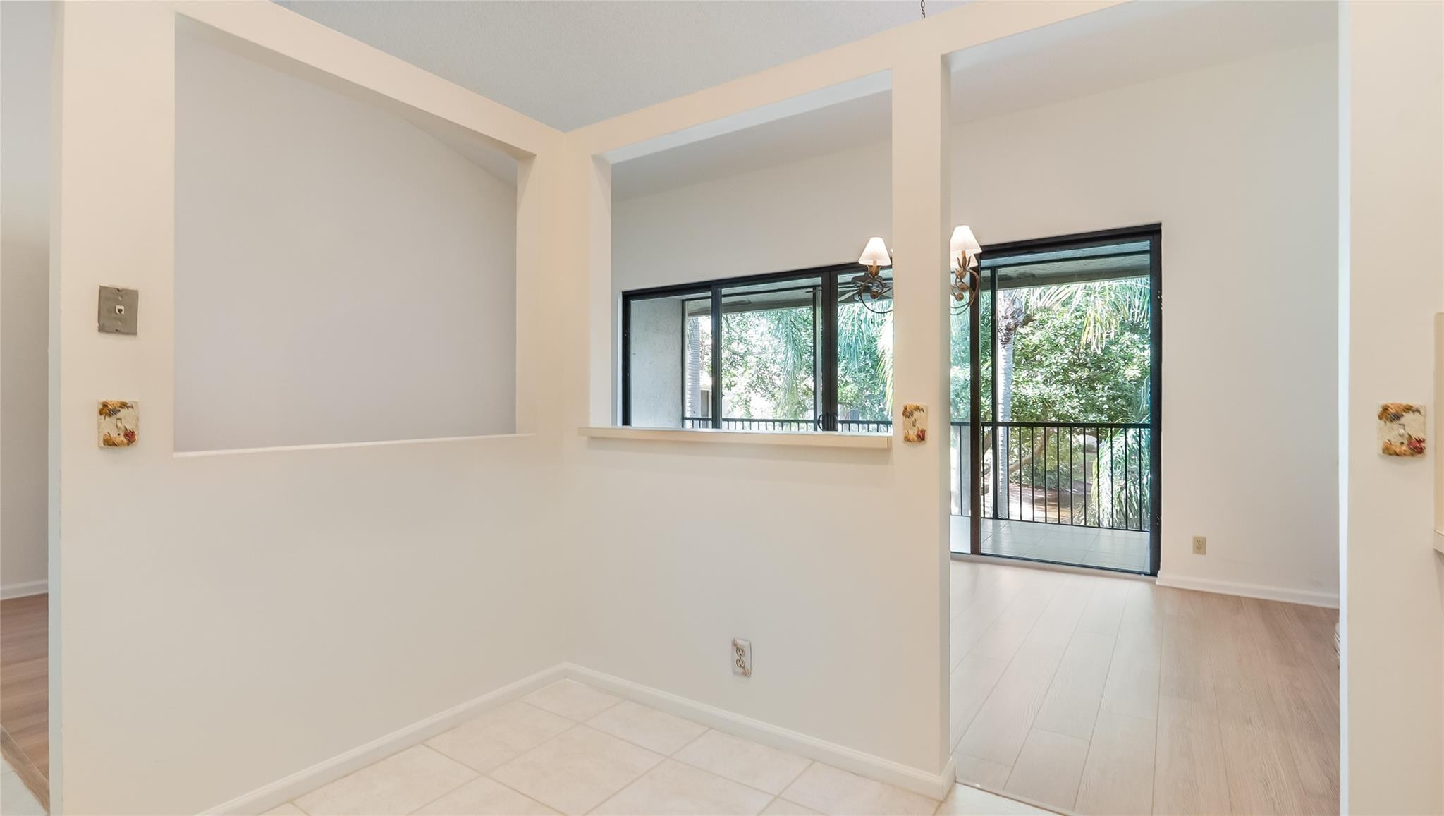 5801 Coach House Cir F