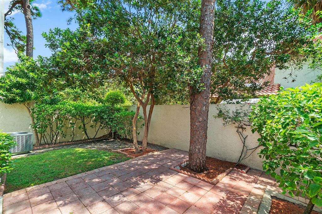 5238 Majorca Club Drive