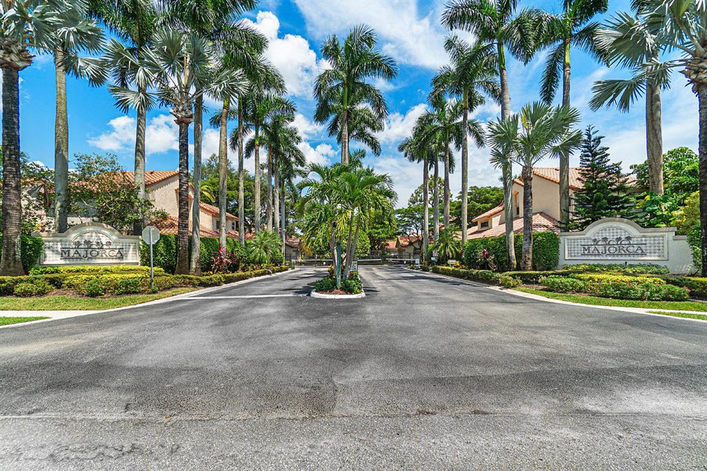 5238 Majorca Club Drive