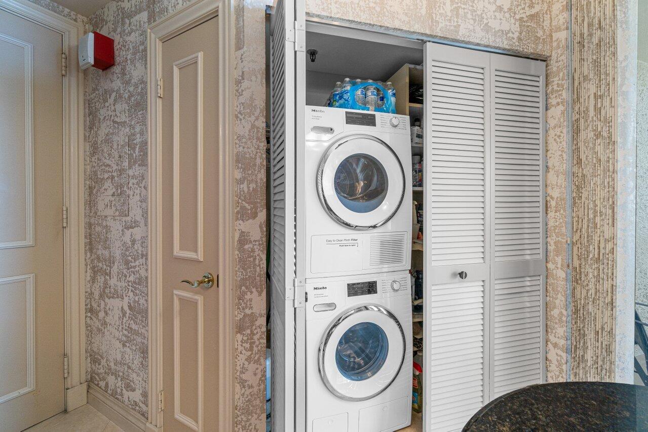 4545 N Ocean Boulevard 16a