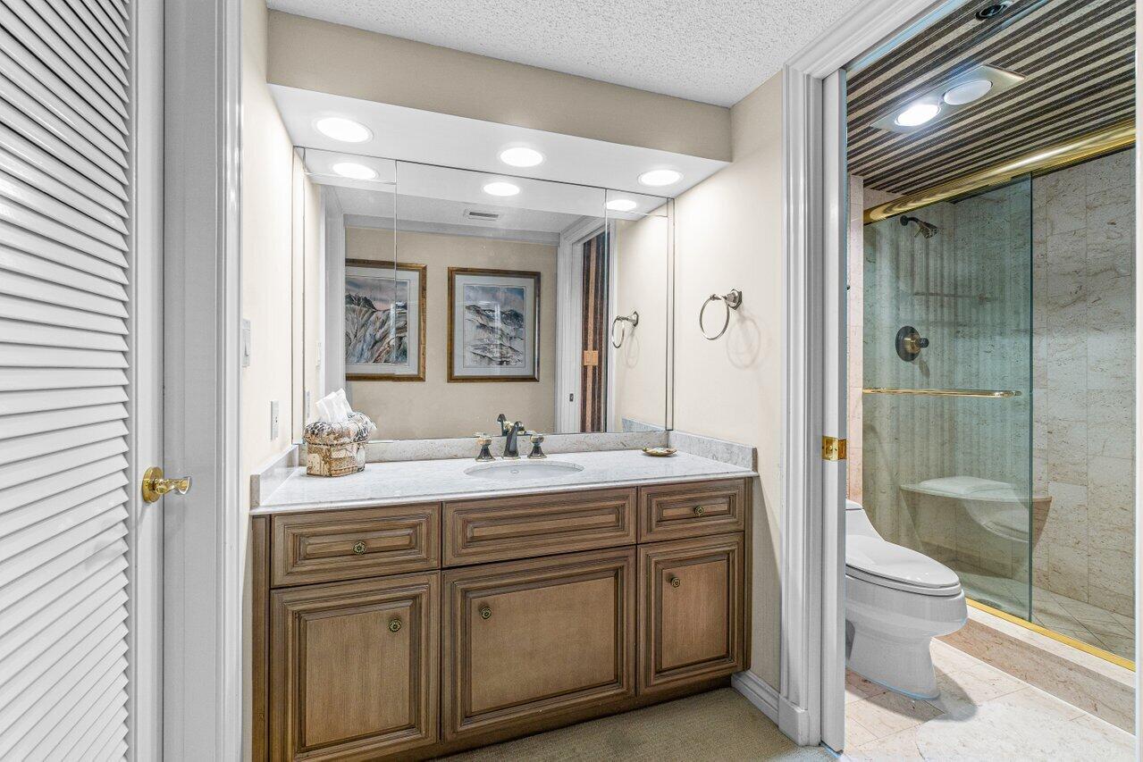 4545 N Ocean Boulevard 16a