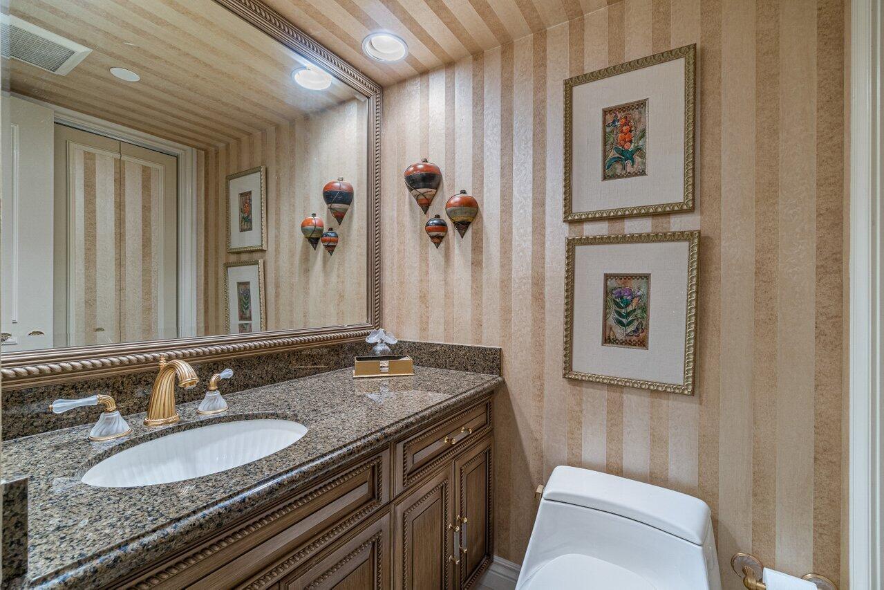 4545 N Ocean Boulevard 16a