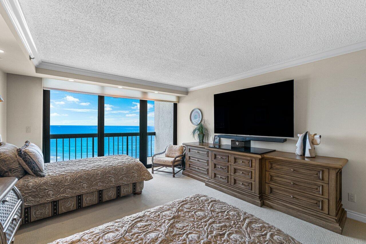 4545 N Ocean Boulevard 16a