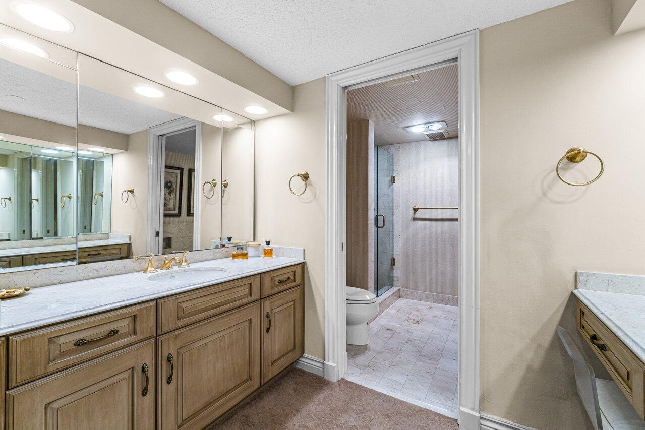 4545 N Ocean Boulevard 16a