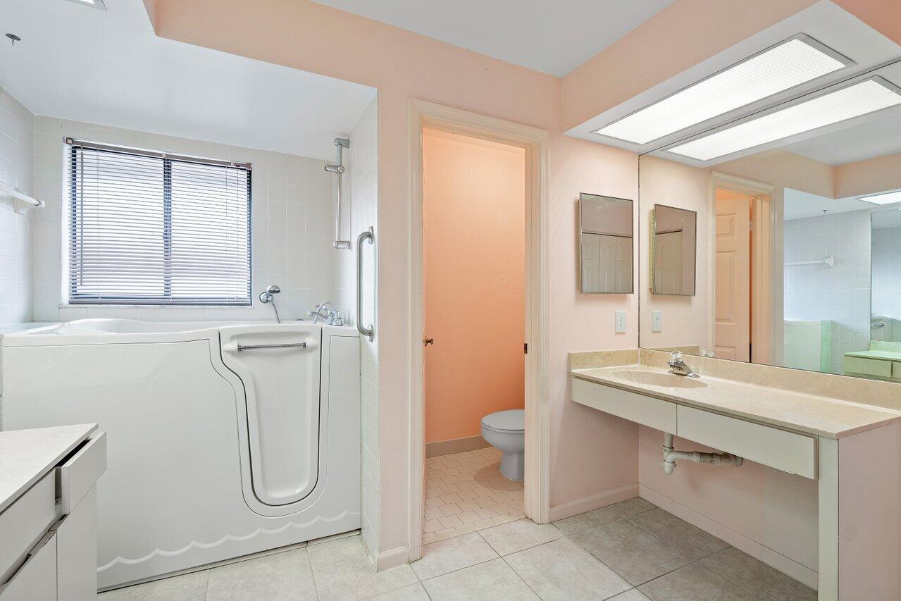 5630 Coach House Circle F