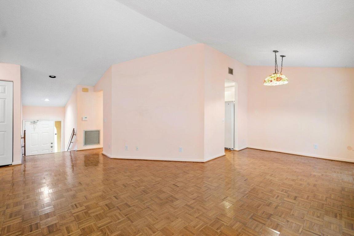 5630 Coach House Circle F