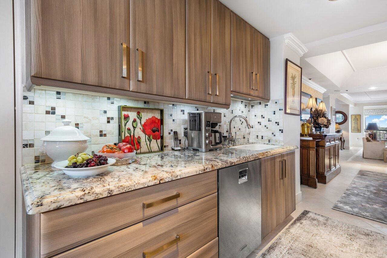 17031 Boca Club Boulevard 65a