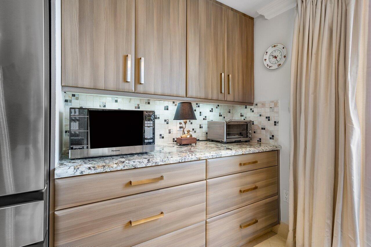 17031 Boca Club Boulevard 65a