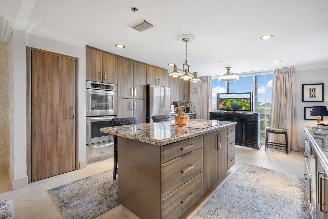 17031 Boca Club Boulevard 65a