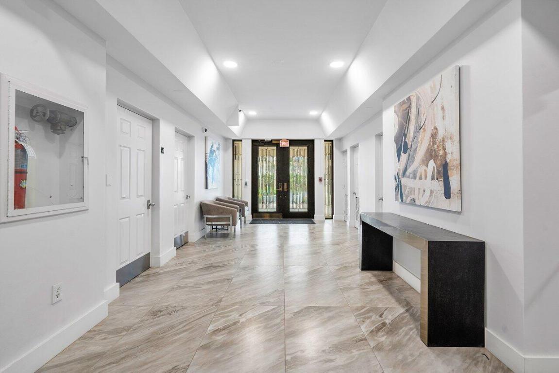 17031 Boca Club Boulevard 65a