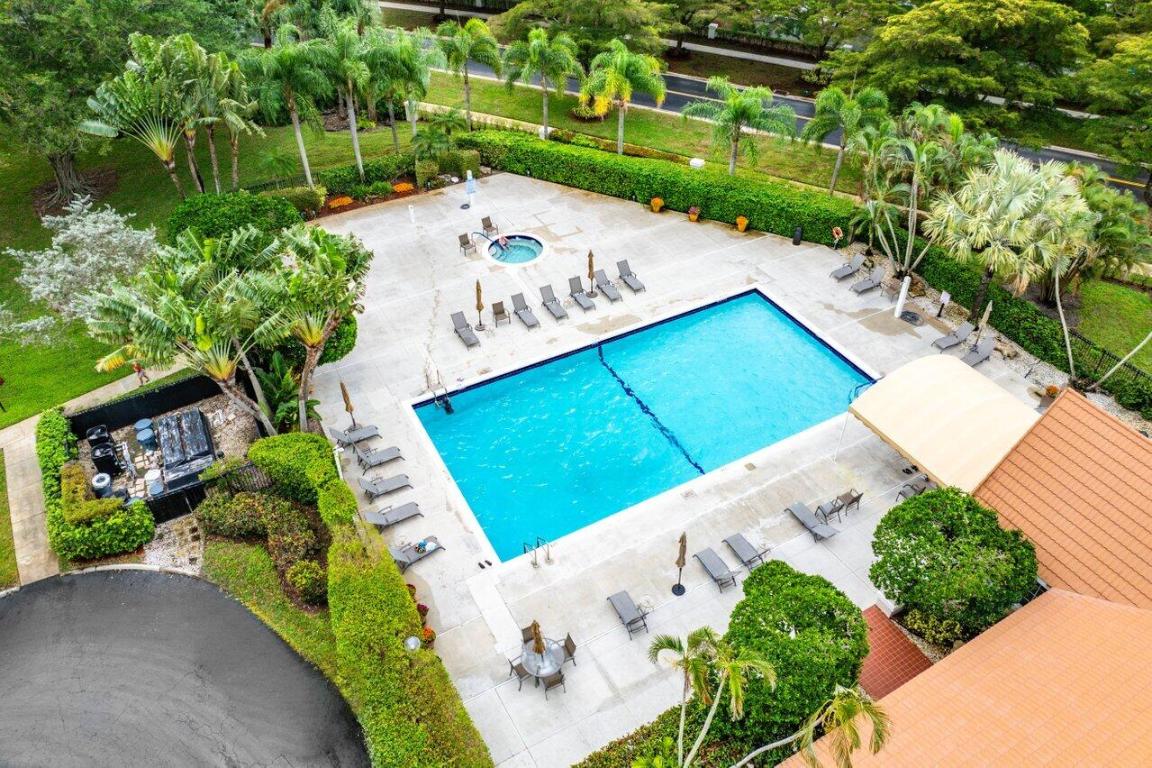 17031 Boca Club Boulevard 65a