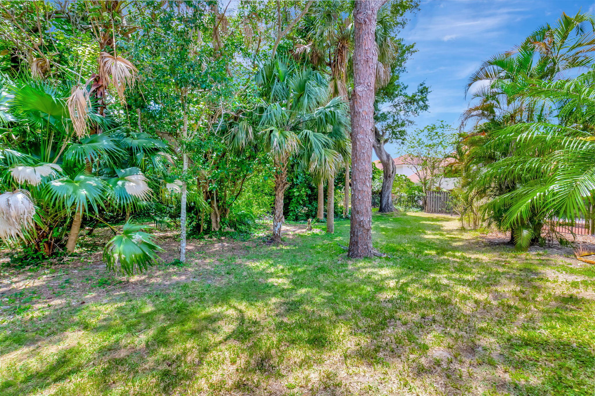 21700 Cromwell Circle