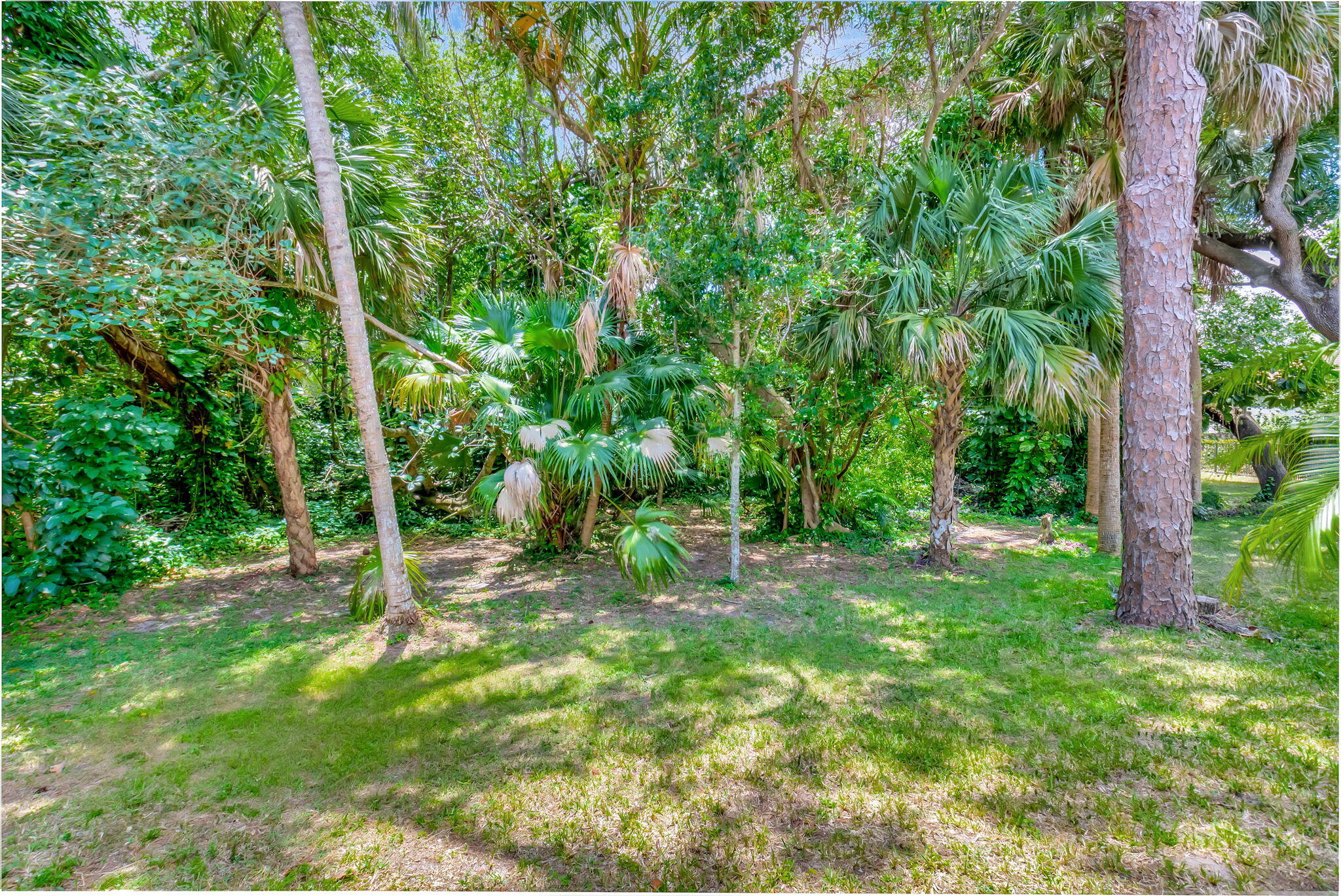 21700 Cromwell Circle