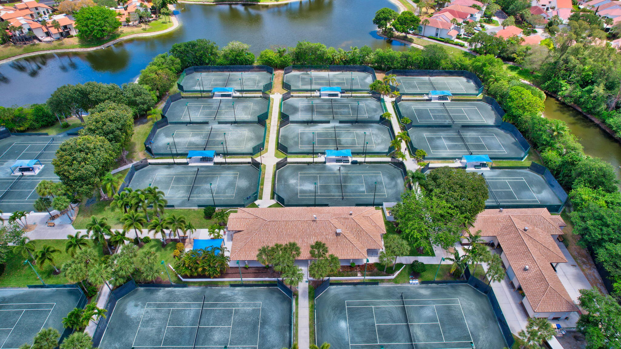 21700 Cromwell Circle