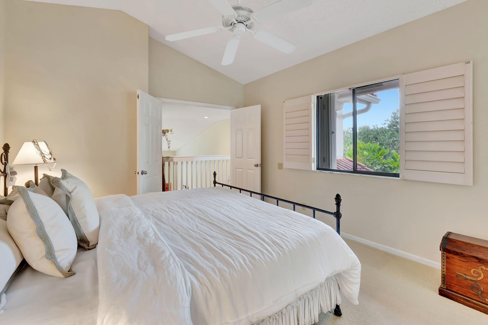 21700 Cromwell Circle