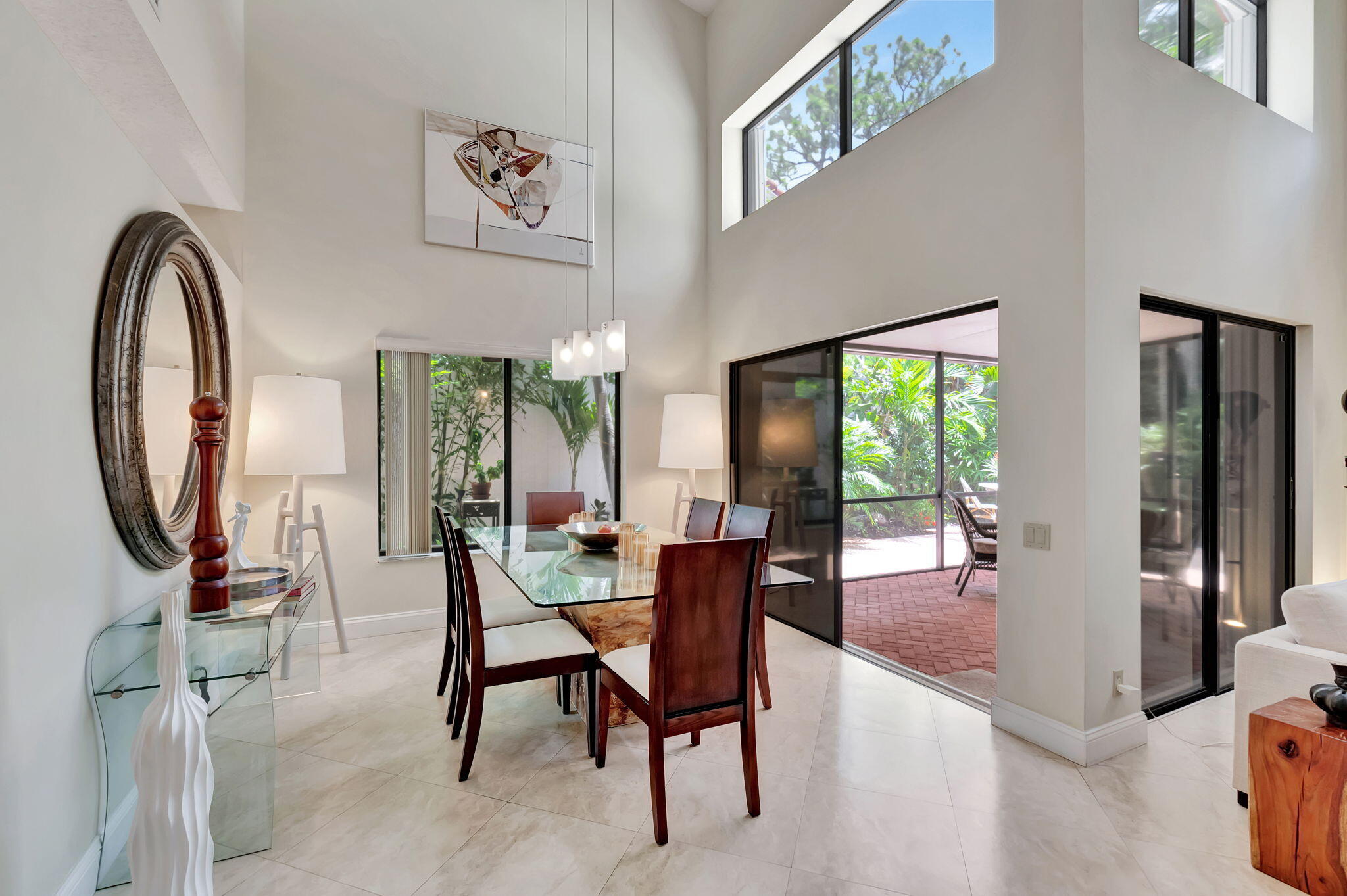 21700 Cromwell Circle