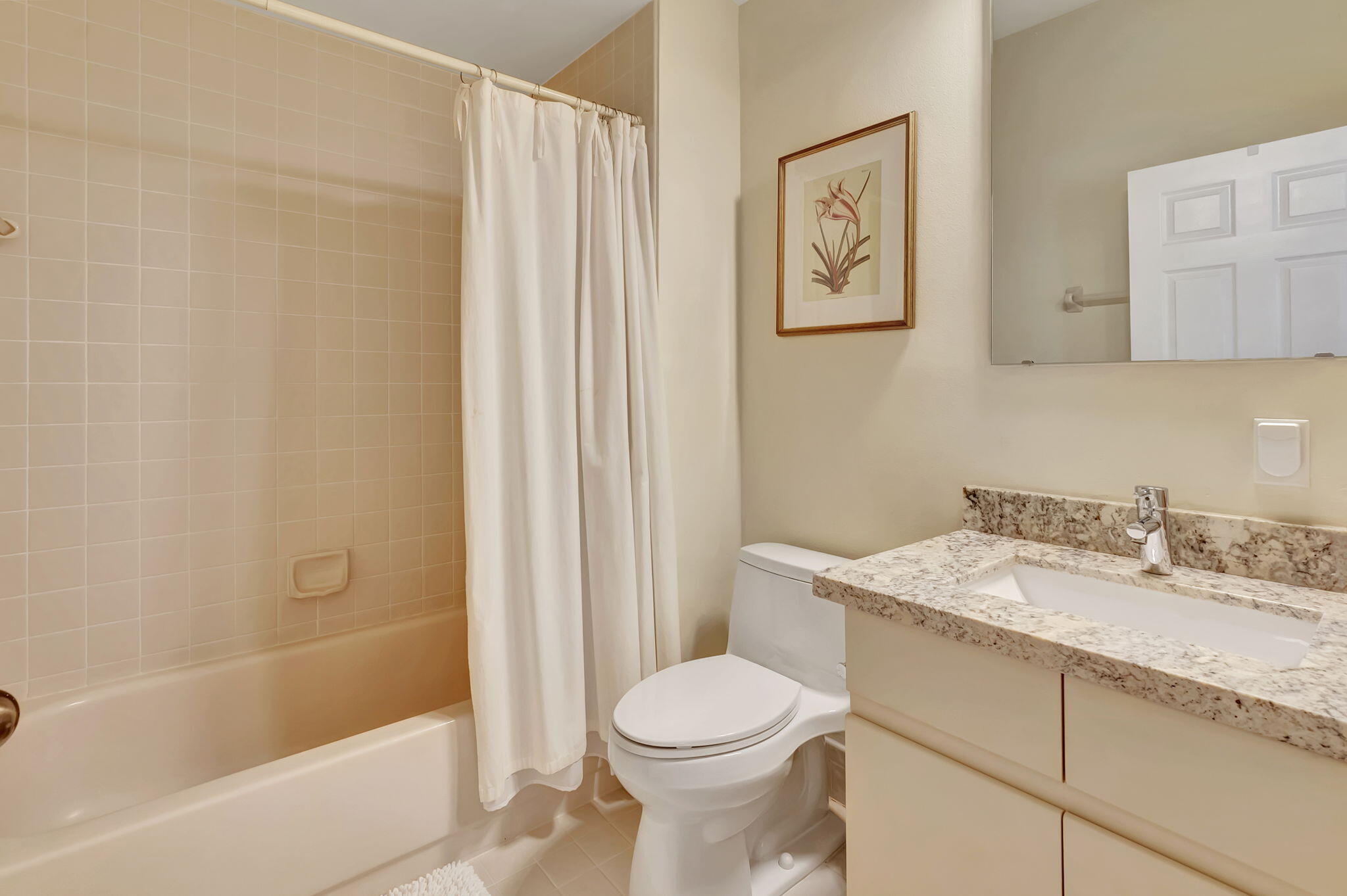 21700 Cromwell Circle