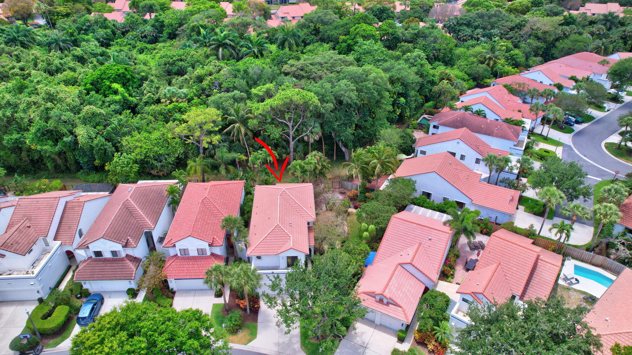 21700 Cromwell Circle