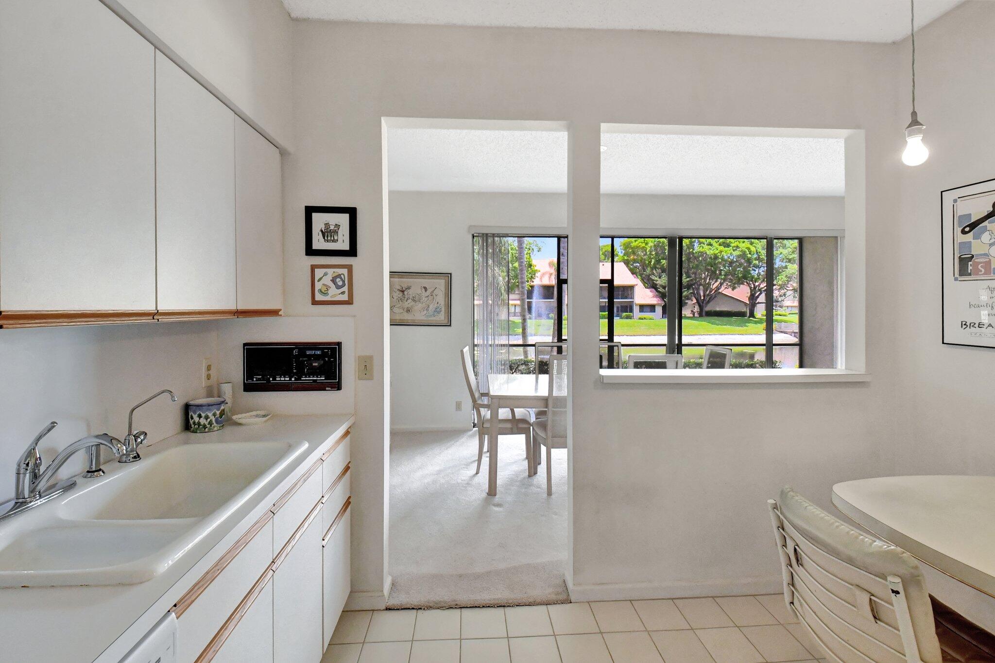 5801 Coach House Circle C