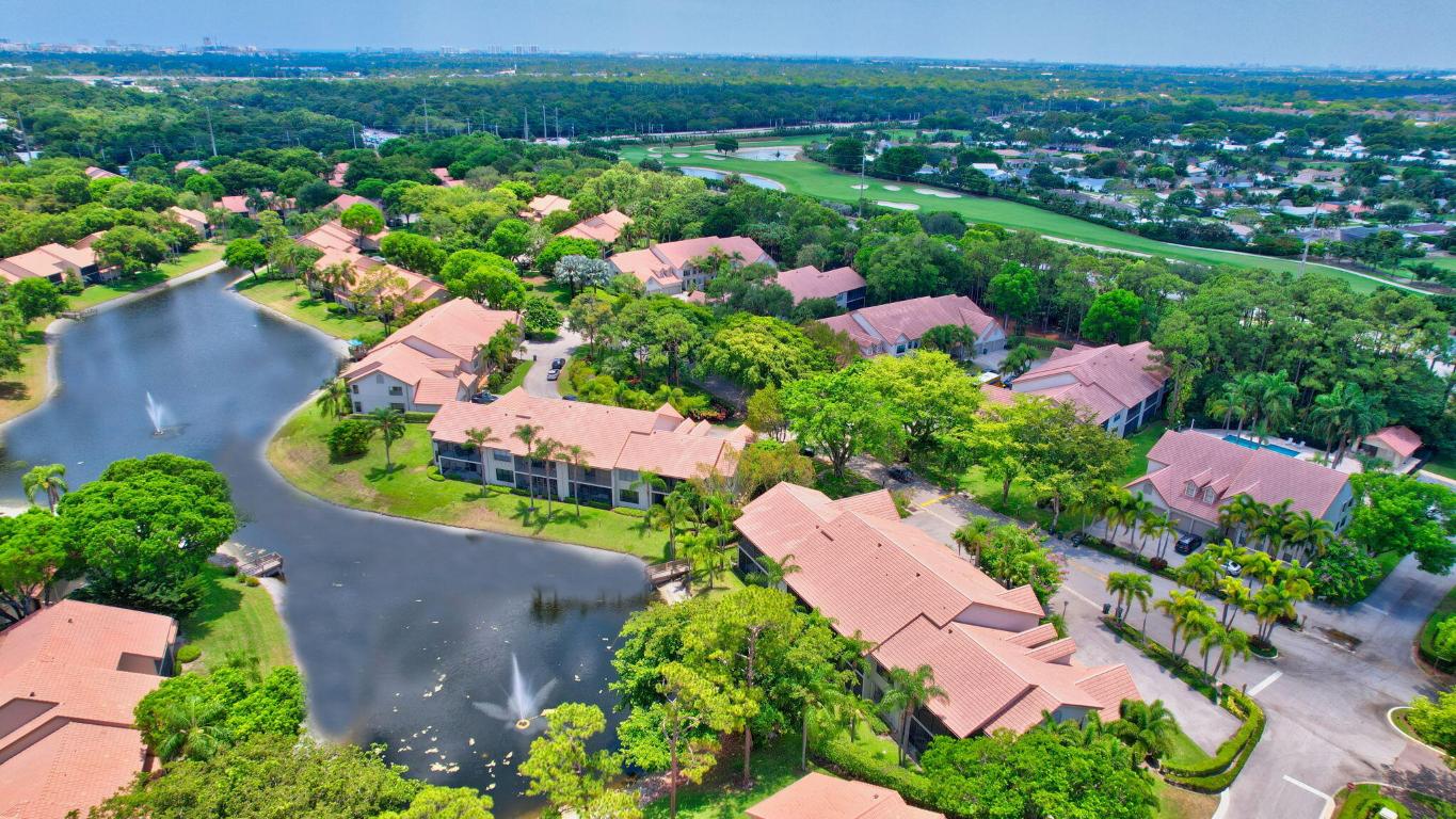 5801 Coach House Circle C