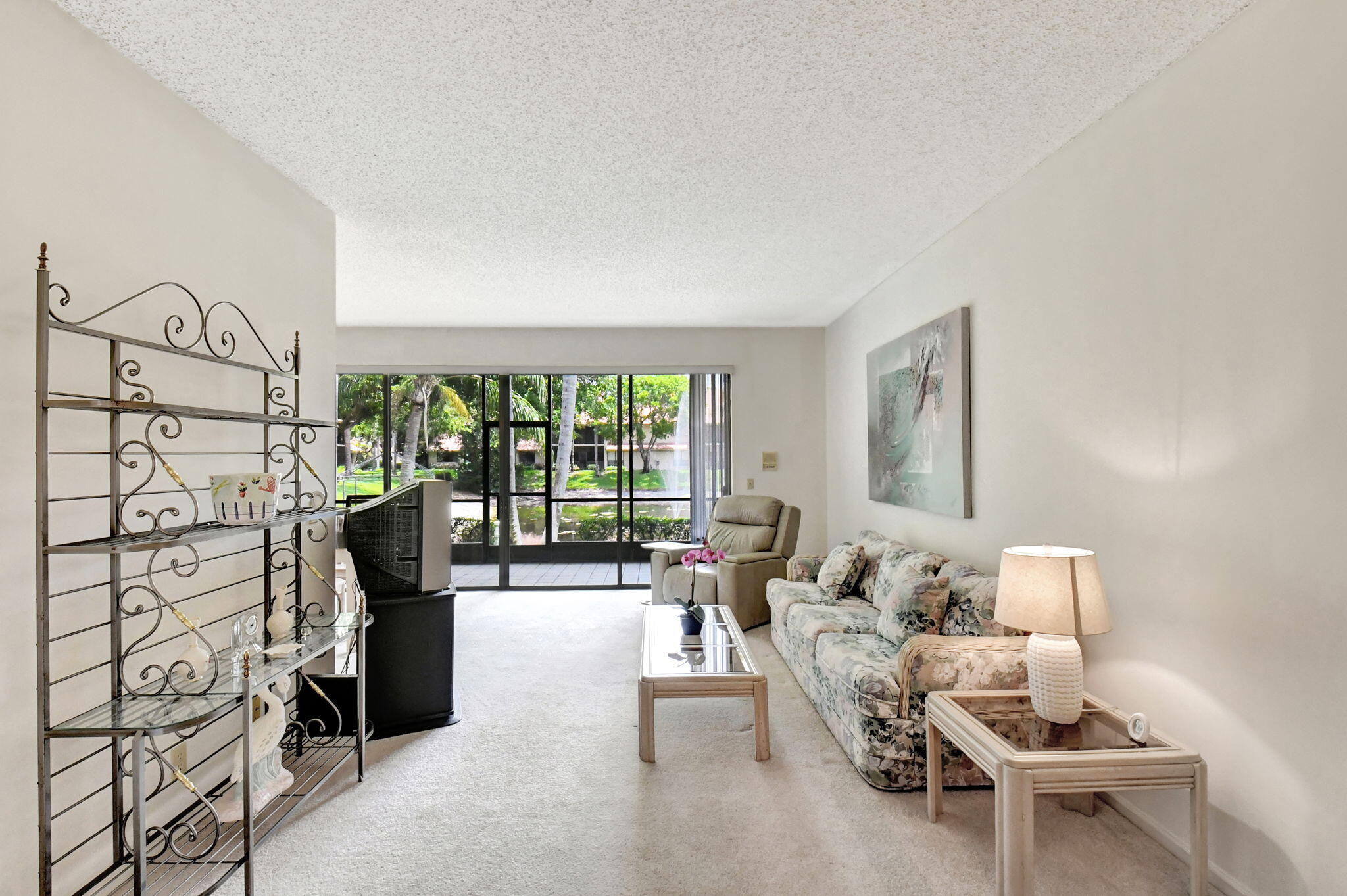 5801 Coach House Circle C