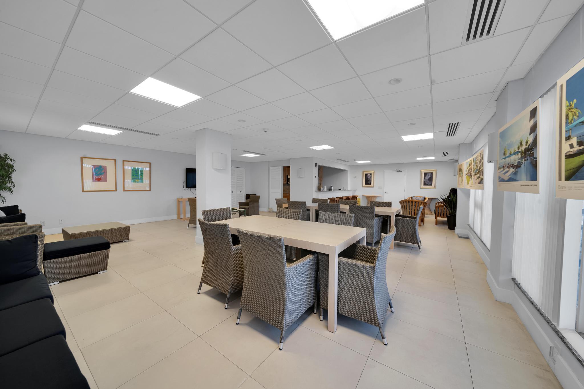 2066 N Ocean Boulevard 12ne