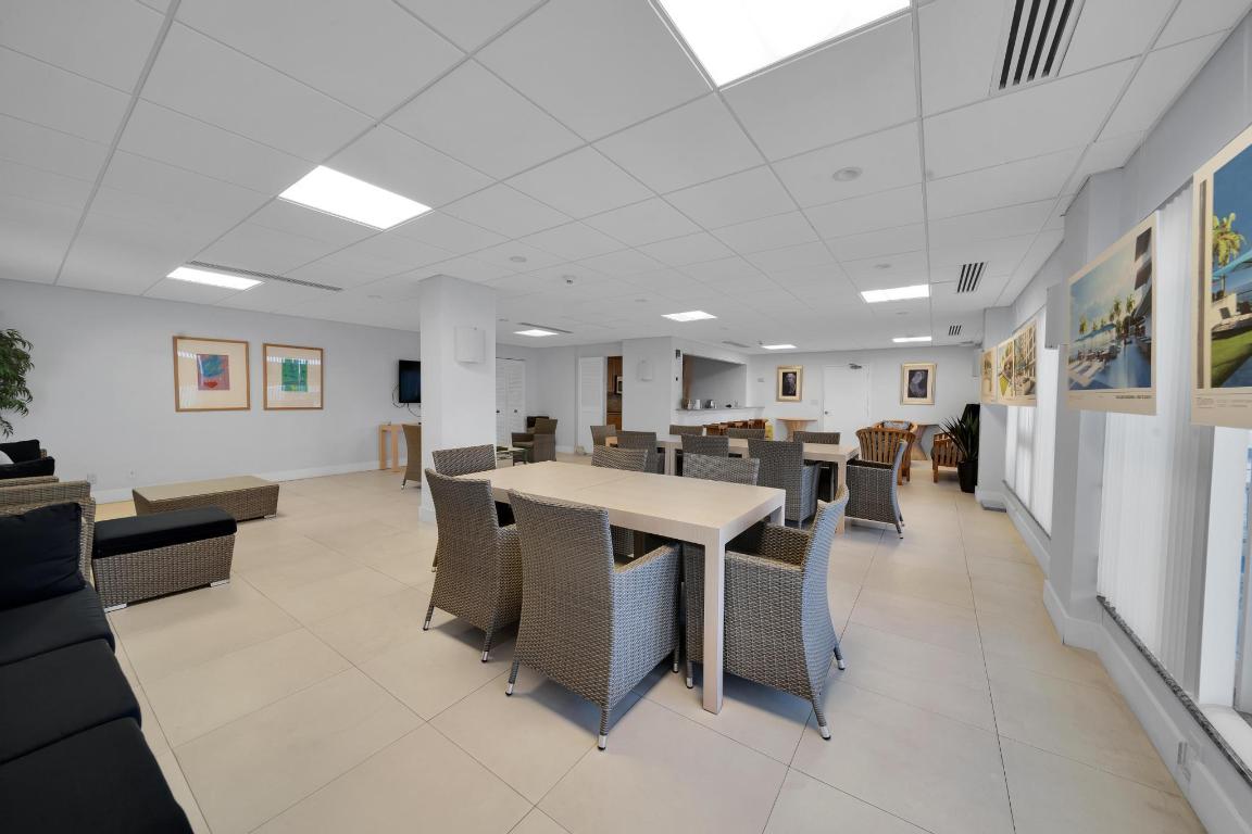 2066 N Ocean Boulevard 12ne