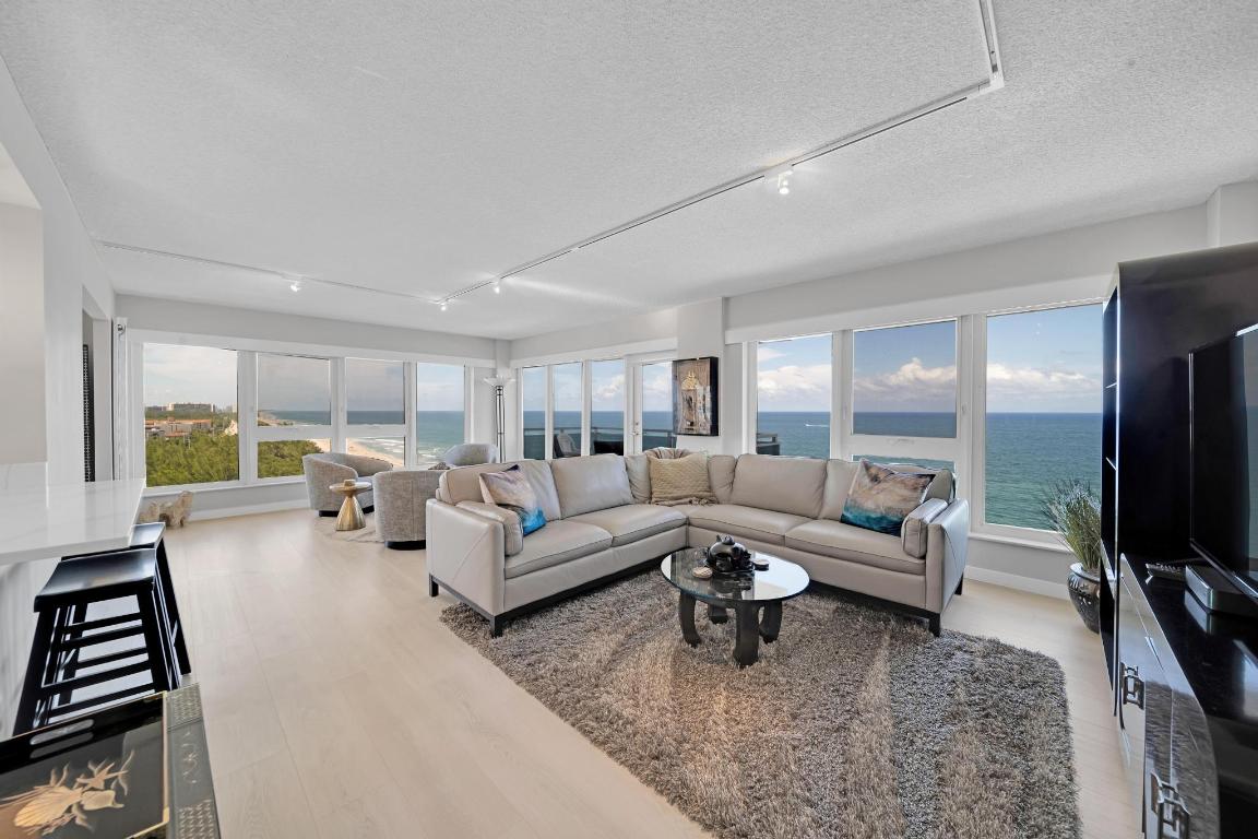 2066 N Ocean Boulevard 12ne