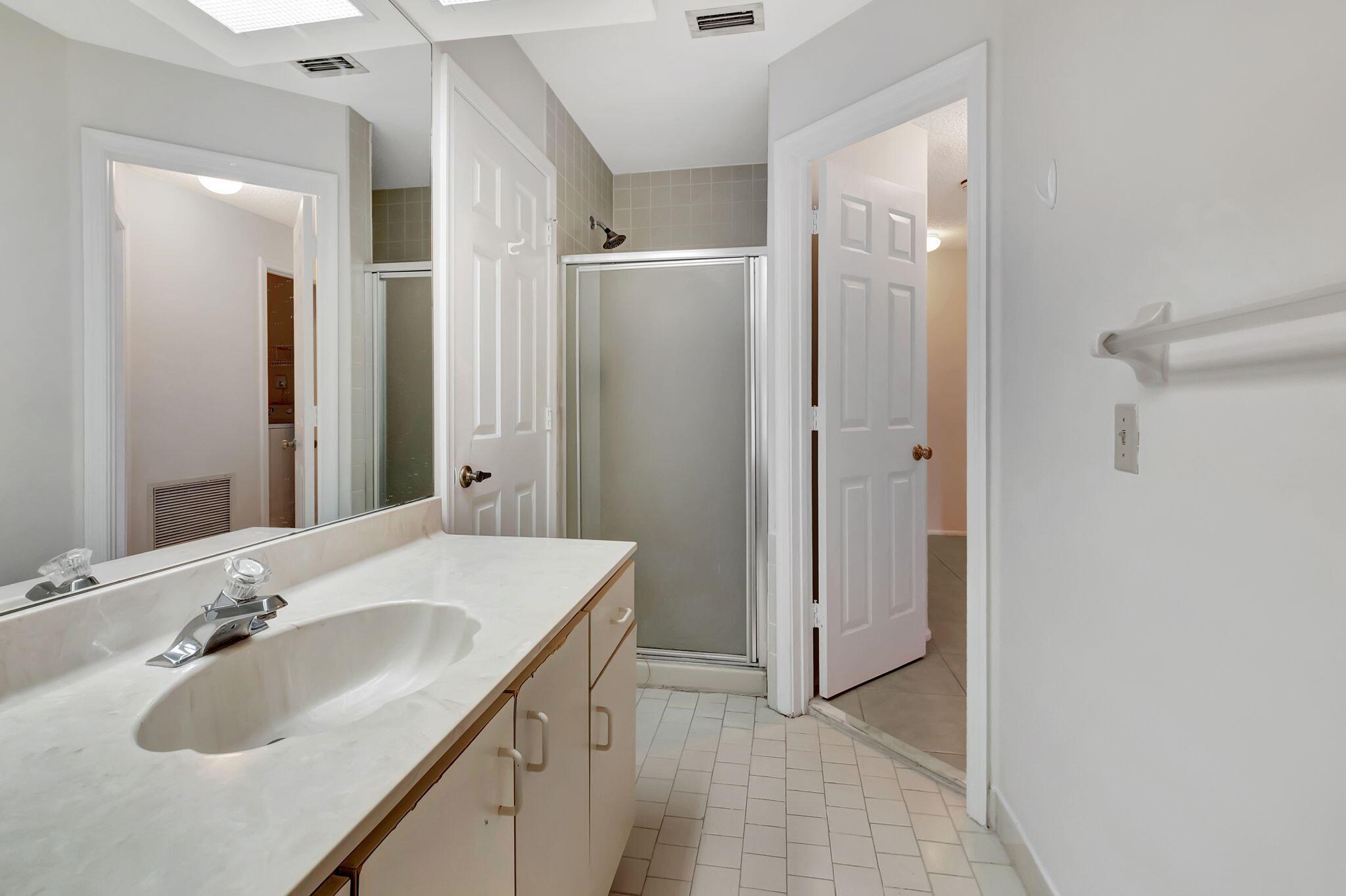 5750 Coach House Circle E