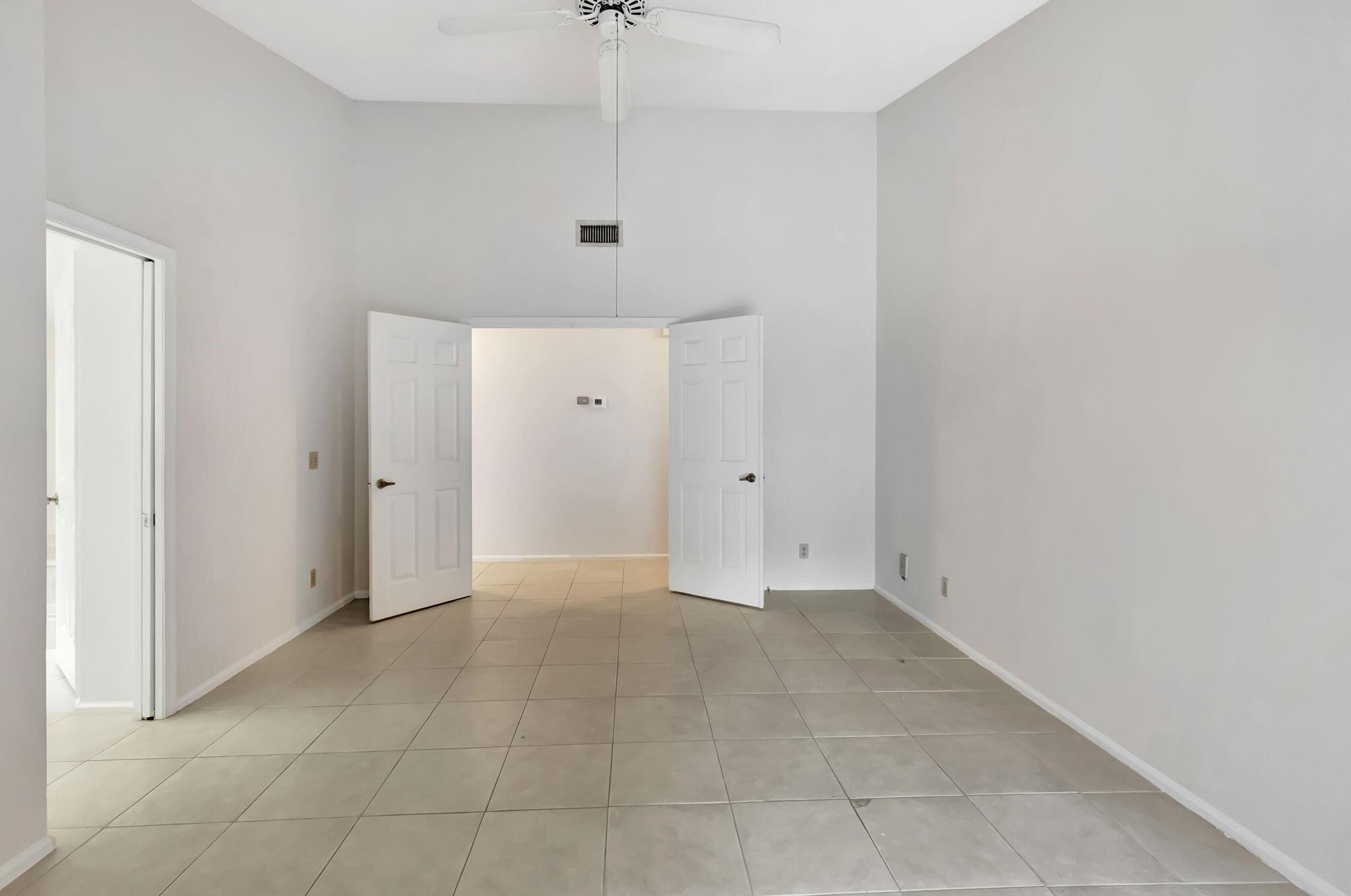 5750 Coach House Circle E