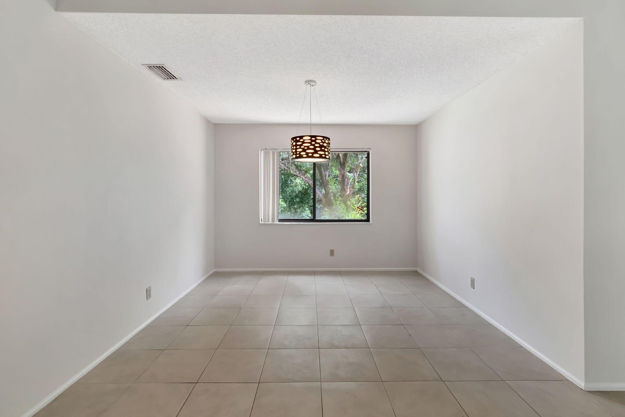 5750 Coach House Circle E