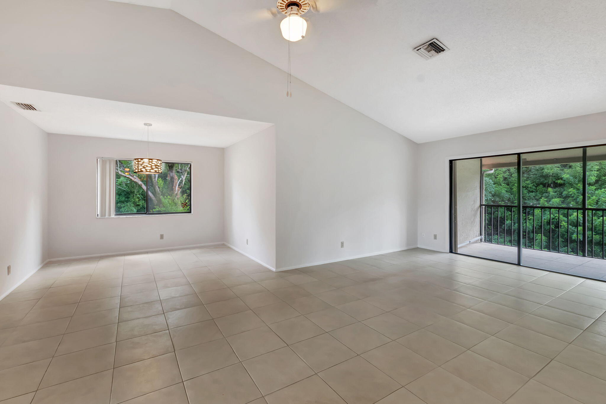 5750 Coach House Circle E