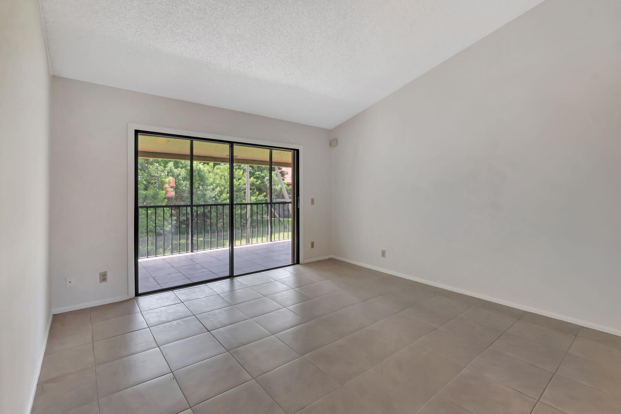 5750 Coach House Circle E