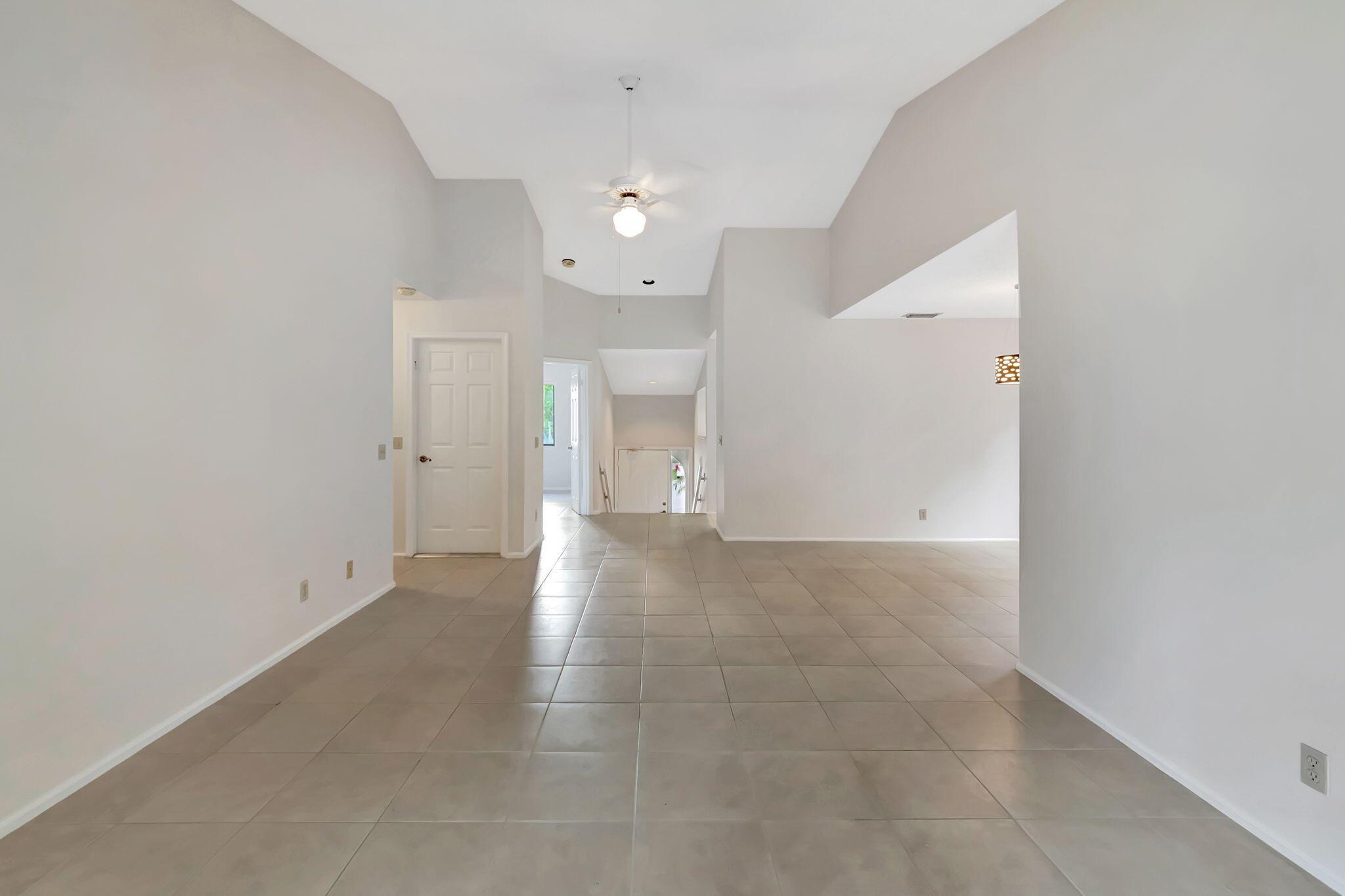 5750 Coach House Circle E