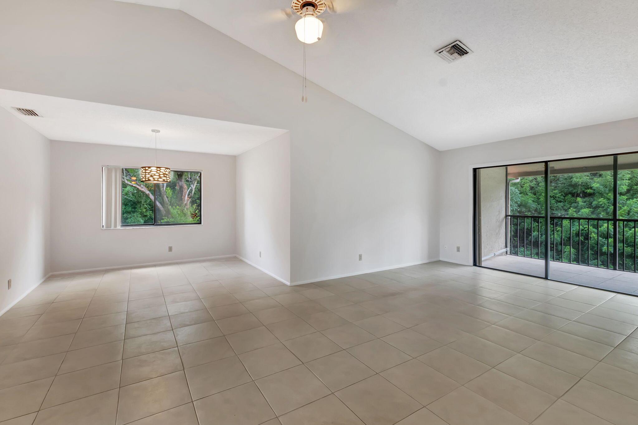 5750 Coach House Circle E