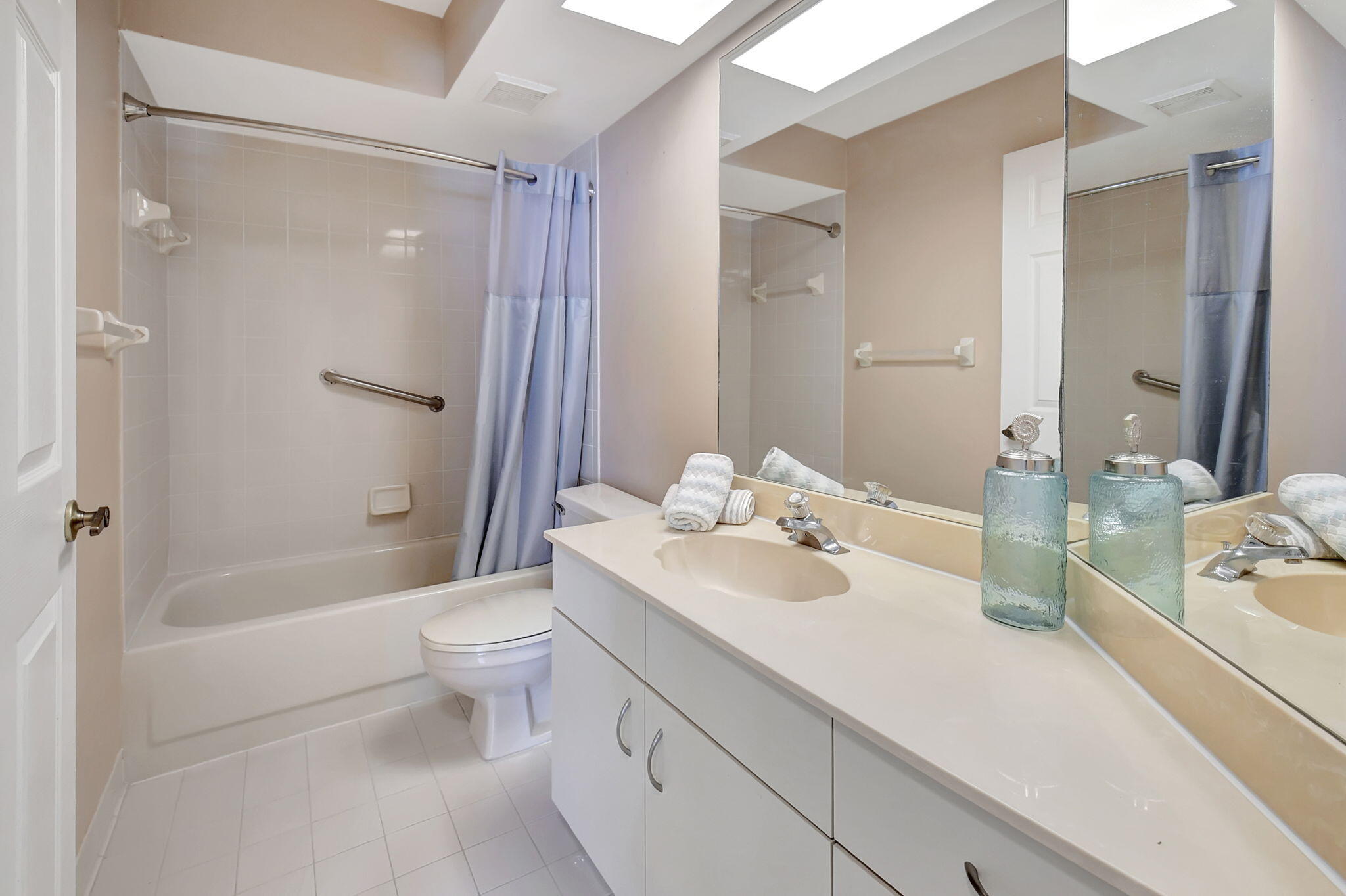 5770 Coach House Circle D