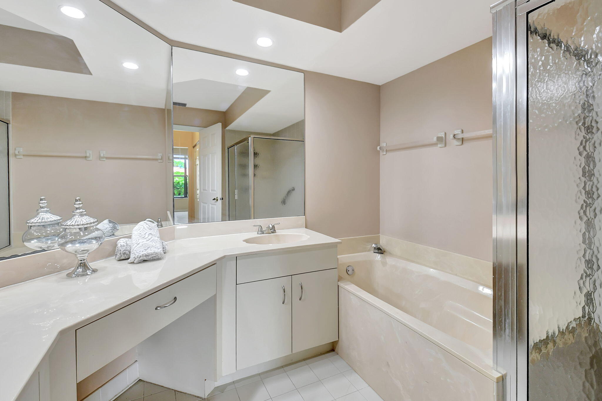 5770 Coach House Circle D