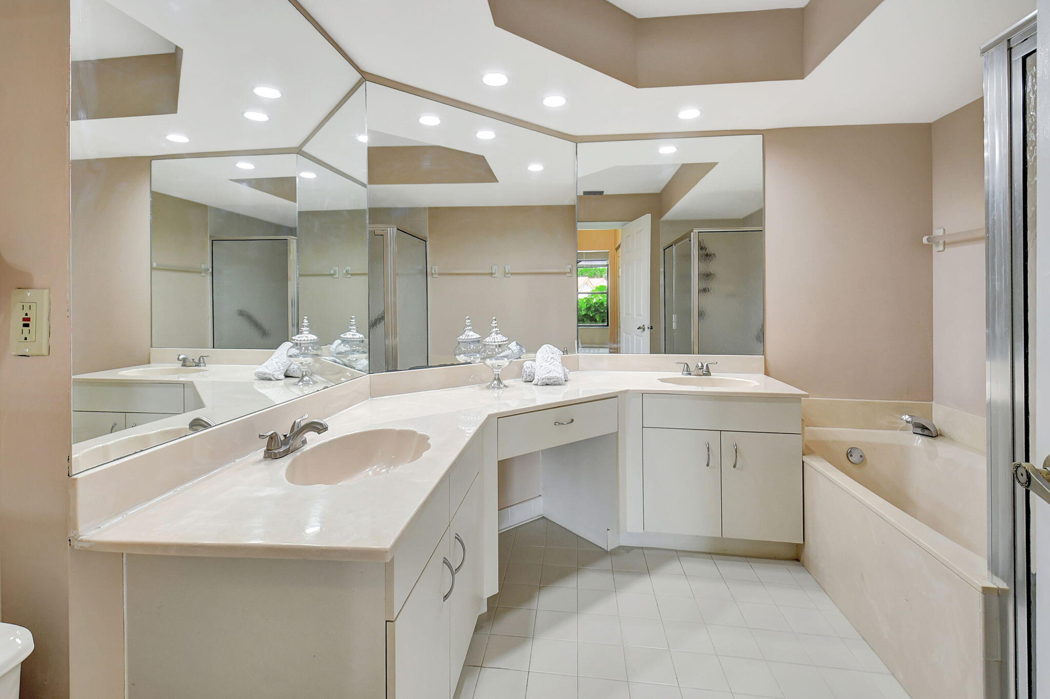 5770 Coach House Circle D