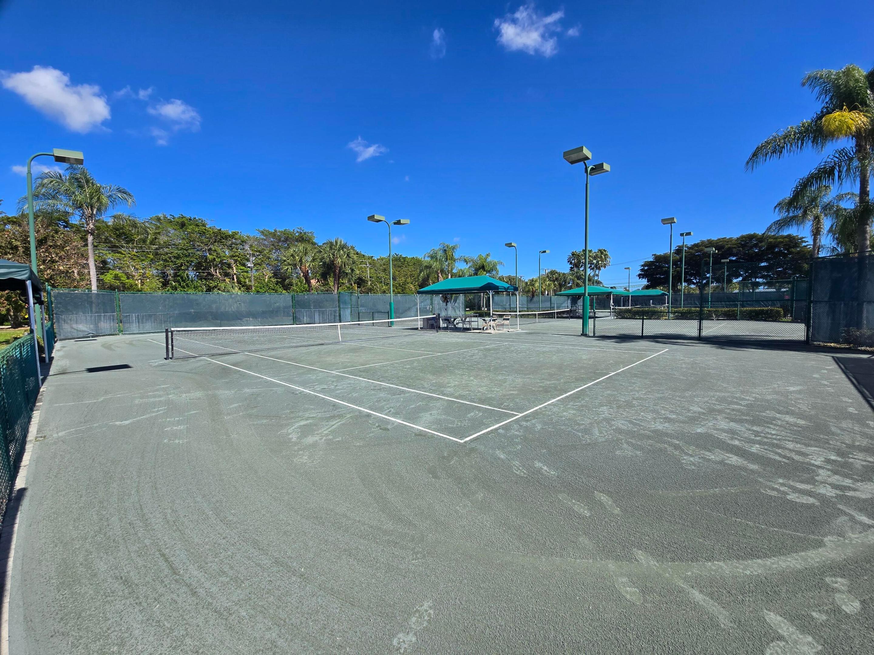 5256 Glenville Drive