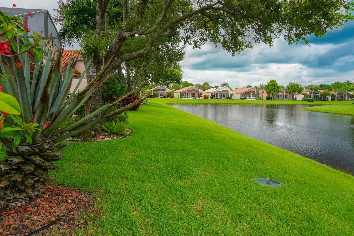 5256 Glenville Drive