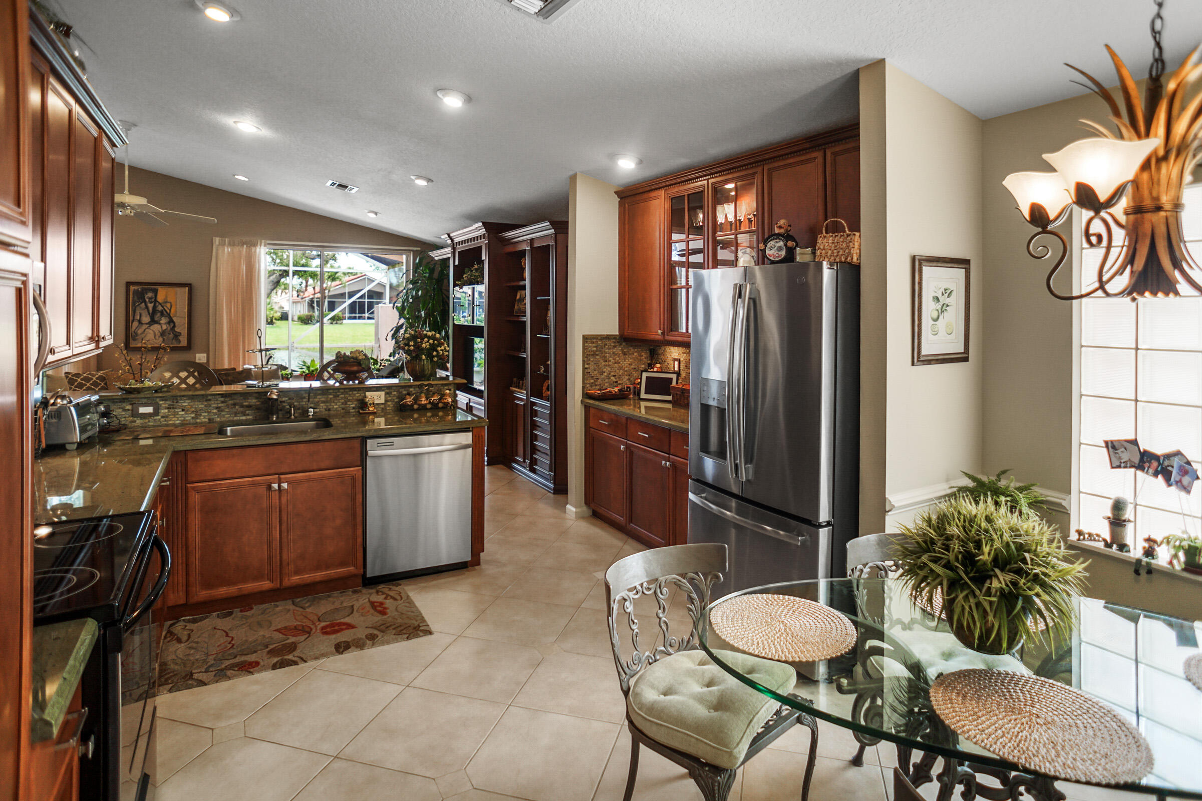 5256 Glenville Drive